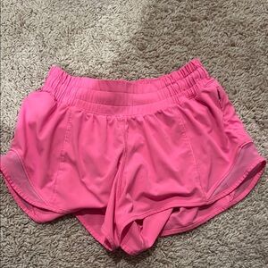 lululemon athletica Pink Athletic Shorts Hotty hot 2.5”